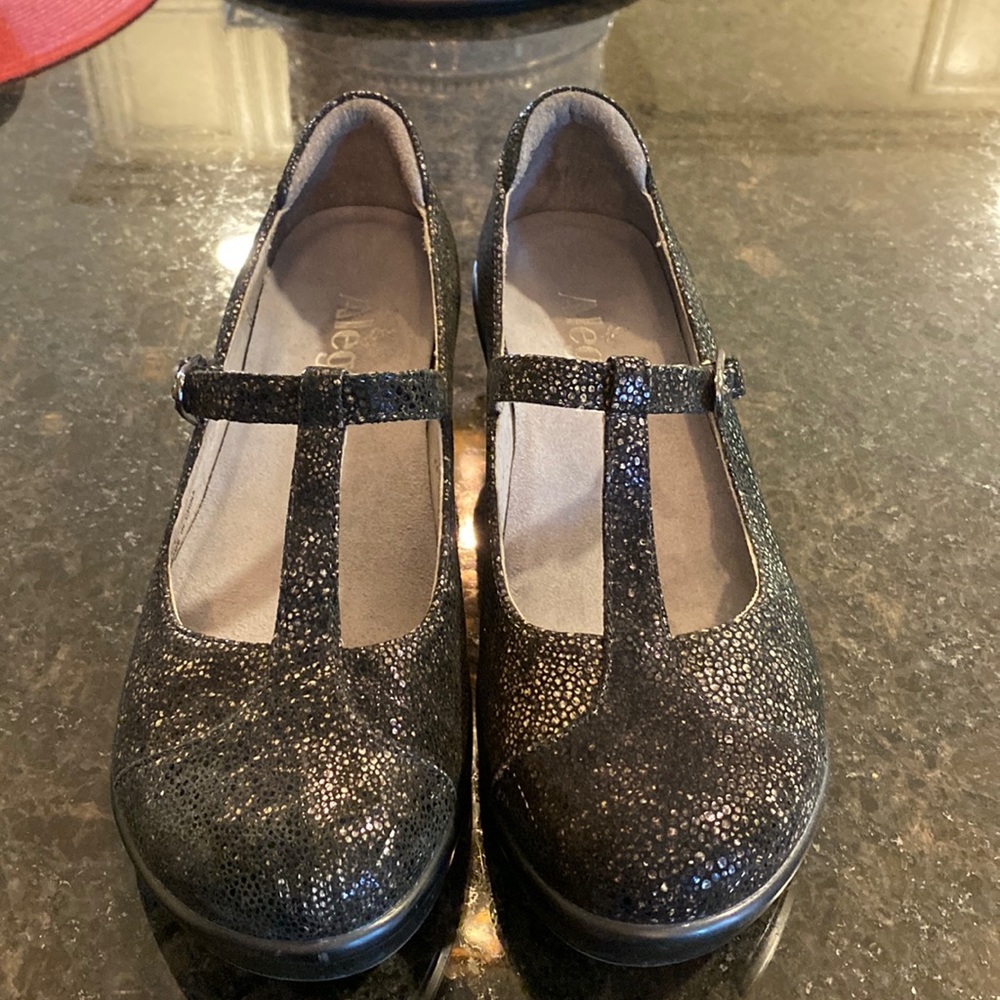 Algeria Mary Jane Black w/ Gold specks